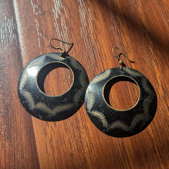Black Brass Earring - Picture 1 of 1